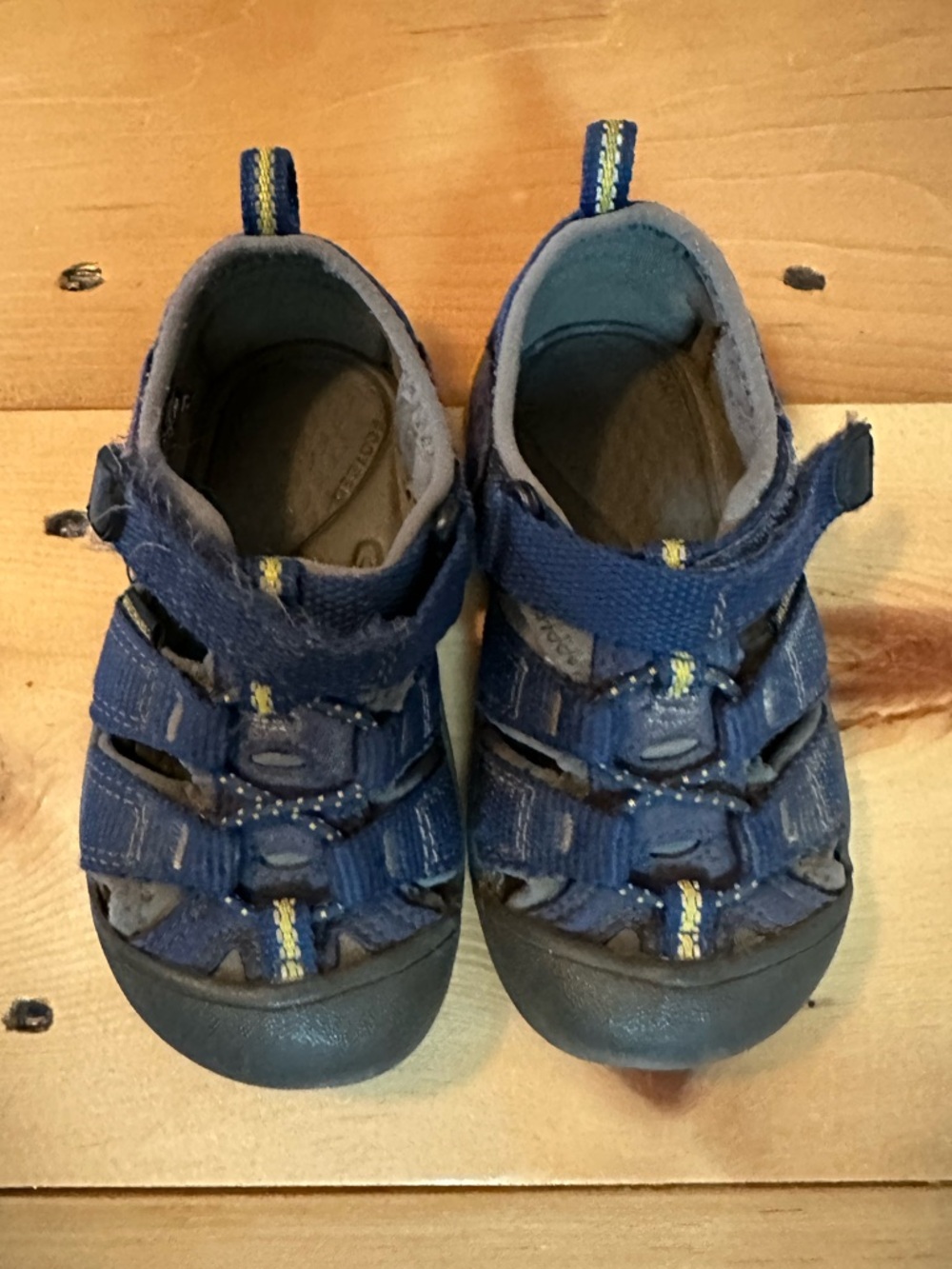 Keen Toddler Size Six Sandal Watershoe - Picture 6 of 6